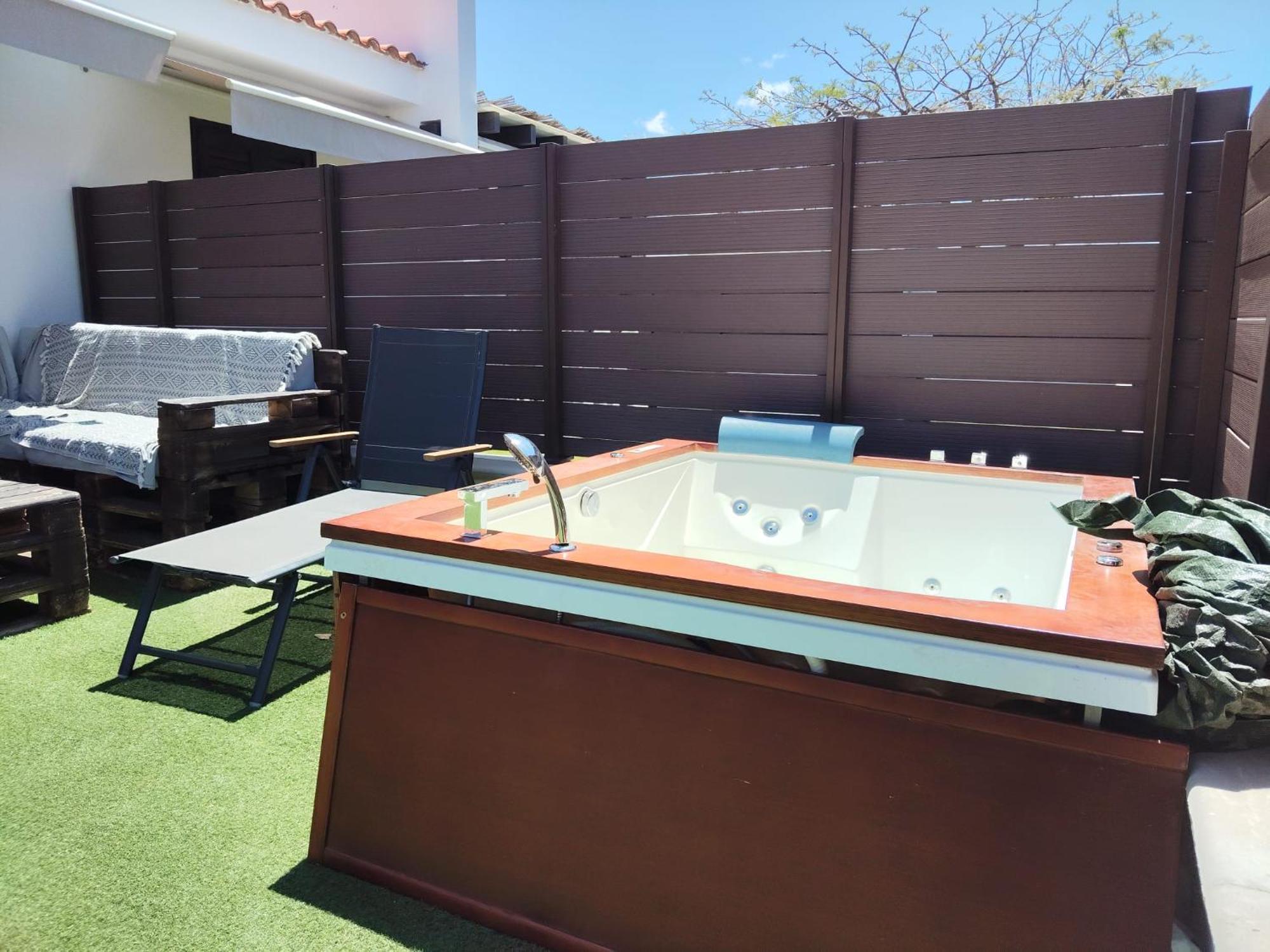Bungalow Maspalomas Golf Con Jacuzzi, Piscina Y Jardin San Bartolomé Exterior foto
